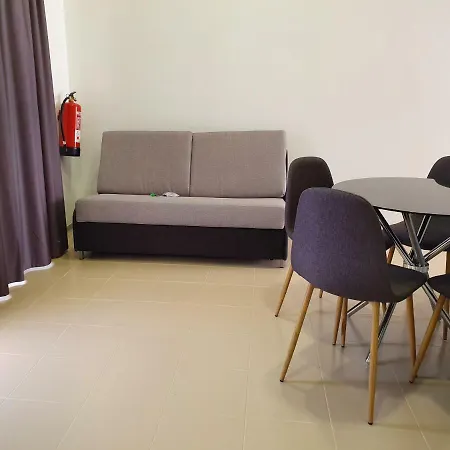 Apartahotel Camino De Rabe
